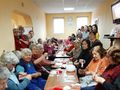 60 възрастни дами сръчно майсторят 12 000 мартеници