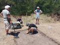 Британски студенти участват в спасителни разкопки след иманярски набези край Мечка