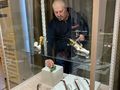 Преподавател в университета показва над 100 свои лули в изложба в музея