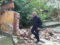 Зид на бившето лятно кино рухна в двора на Дома на учителя