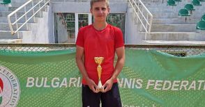 Алекс Митев вицешампион на държавното по тенис