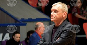 "Голямата разлика, която натрупаха в резултата, ни разстрои до края на мача", каза треньорът на Черно море Тича Кирил Болшаков