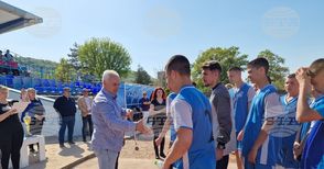 С награждаване на отборите бе закрит футболният турнир „Юлиян Манзаров“ в Свищов