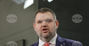 Президентът е длъжен да подпише указите за назначаване на нови министри, каза Делян Пеевски