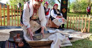 Празникът „За хляба наш“ събра пазители на традициите в ямболското село Симеоново