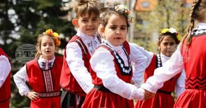 Над 650 изпълнители ще се изявят на пет сцени за Лазаровден и Цветница в Бургас