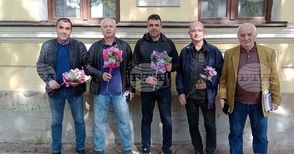С поднасяне на цветя пред паметната плоча на "Етър" започнаха тържествата за 100-годишнината на великотърновския футболен клуб