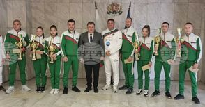 Кметът на Шумен награди спортисти от града, спечелили медали на Европейската купа по кикбокс и Европейското първенство по ММА