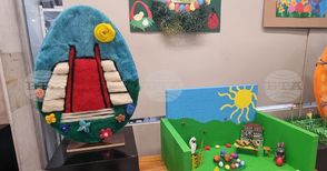 В Плевен е подредена изложба с детски творби от конкурс, посветен на Великден