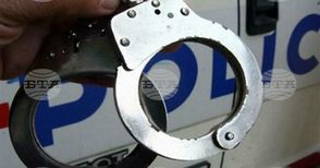 Мъж на 25 години е задържан, след като е подаден сигнал за нанесен побой над 21-годишна жена в Гоце Делчев, съобщиха от полицията