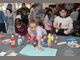 Деца от Монтана се учат да боядисват и декорират яйца във великденска работилница в Младежкия дом в града