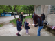 Най-малките жители на Разград и техните родители се включиха в инициатива на Общината "Бонбони за смет"