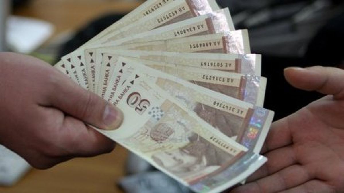 Българинът тегли все по-големи потребителски кредити