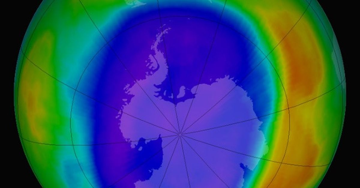 Озоновый слой состояние. Озоновые дыры. Ozone layer depletion.