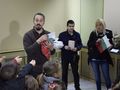 Картички и знамена раздава ВМРО на русенци за празника
