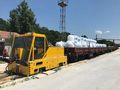 Четири локомотива на батерии  дърпат вагони в „Каолин“