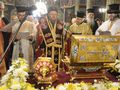 Десетки посрещнаха мощите на руски светци пред храма „Света Троица“