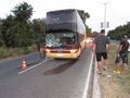 Бездомник изскочи пред автобус с туристи в опит да се самоубие