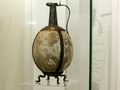 Съдинка от щраусово яйце  на 17 века показват в музея