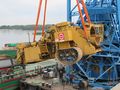 100-тонният плаващ кран „Титан“ разтовари машините за „Балкански поток“
