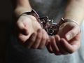 Рецидивист със седем присъди остава в ареста за грабеж