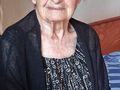 100-годишната учителка Фичка Божкова  получи реплика на скъпоценен ритон
