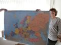 Просветното министерство дари 136 географски карти на България и Европа