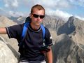 Две години след големите думи алпинистът  Иван Томов тъне в епопеята на забравените