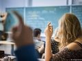 Училища търсят математици, биолози, химици и дори един зам.-директор