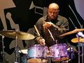 Американски барабанист свири джаз  с Антони Дончев и Васил Хаджигрудев