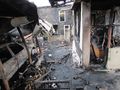Бивш пожарникар загуби дома си в кошмарен нощен пожар