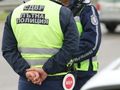Цивилни и униформени излизат на пътя с цялата налична техника
