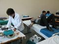 Сирийски студент дари  кръв в университета