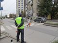 Полицаи пазят пешеходните пътеки на 6 кръстовища