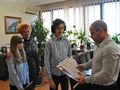 Йоана и Николай подариха „Карнеги хол“ на кмета Стоилов
