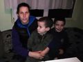 Доброволци и дарители с безценен жест към самотна майка с три деца в Русе