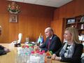 Министър Бисер Петков обеща микробус  за центъра за възрастни в Две могили