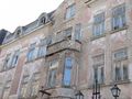 Рушащи се красиви сгради грозят ремонтираната „Александровска“