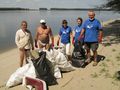 170 чувала боклуци събрани на островите Батин и Люляка