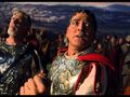 Комунисти отвличат Джордж Клуни в „Аве, Цезаре!“ на братя Коен