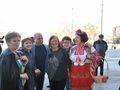 Ветеранки от „Дунав“ вързаха мартеничка на кмета Стоилов