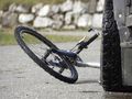 14-годишен колоездач в болница след внезапно излизане на път с предимство