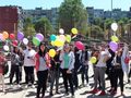Над 100 ученици от „Васил Левски“ с флашмоб срещу трафика на хора