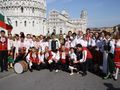 Фолклорна група „Кукери“ празнува 35-и рожден ден с хоро на площада и концерт