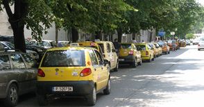 Местят стоянката за таксита от „Петко Д. Петков“ на „Раковски“