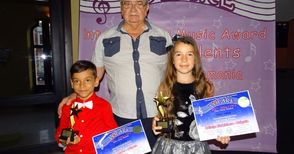 Малките певци Калиния и Николай с две първи награди от международен фестивал