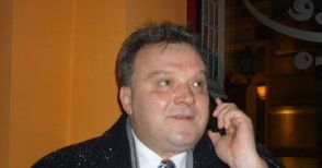 Кандидатът за шеф на операта Иван Кюркчиев с SMS „Честито!“