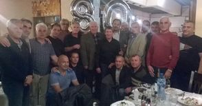 Великият Георги Ачев отпразнува юбилей в компанията на отличните си ученици