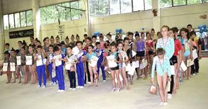 Млади акробати участваха в турнир на „Локомотив“