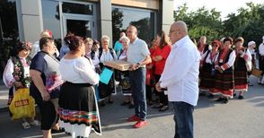 Читалището в Малко Враново получи лаптоп от евродепутат